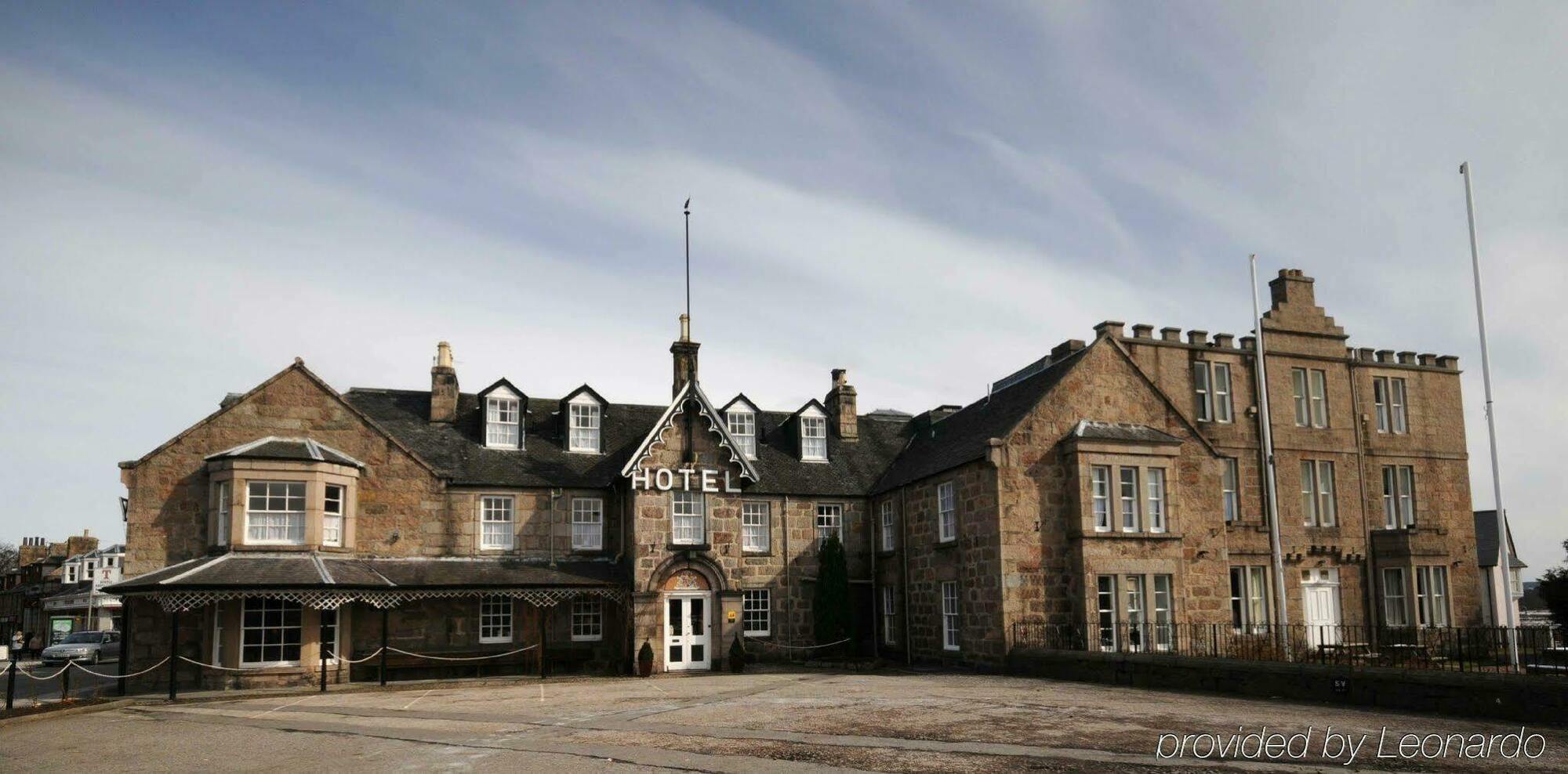 Huntly Arms Hotel Aboyne Eksteriør billede